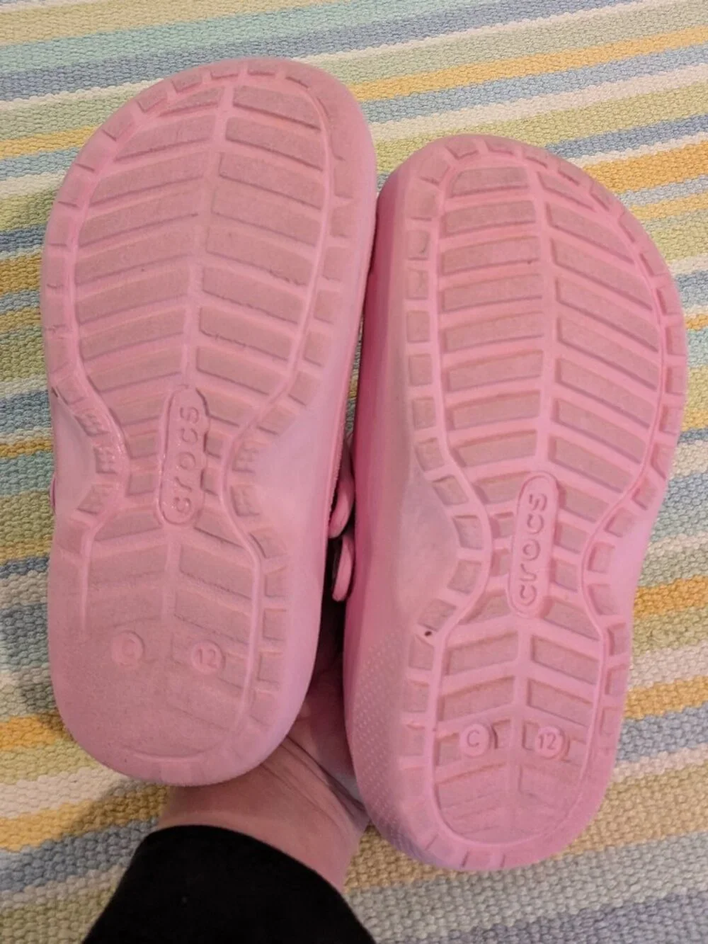 ⭐ Pink Lined Crocs size 12